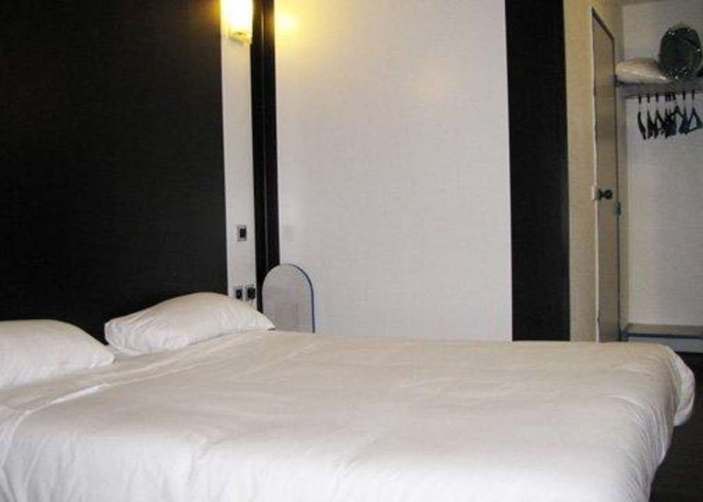 Comfort Hotel Poissy Technoparc 객실 사진
